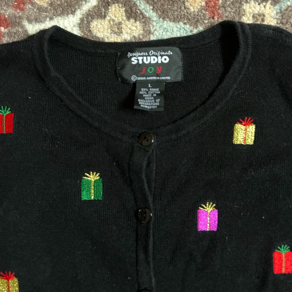 Christmas Sweater - Picture 3 of 3